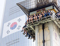 롯데월드 삼총사, 호국보훈의 달 맞아 동반 3인까지 파격 할인