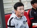 [현장인터뷰] 이을용 감독대행 “선수 바꾸면 그 자리에서 문제가…”