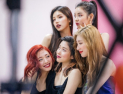 ITZY(있지), 화보 비하인드 컷 공개… 분위기가 남들과는 ‘달라달라~’
