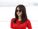 [공항 패션이란] 하니, ‘남다른 감각의 공항패션… 레드 패션으로 시선 집중