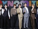 BTS 공격한 중국, 외신은 “악의 없는 발언 공격”