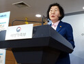 [2020 국감] 이정옥 장관, 박원순 성추행 피해자와 소통 지속