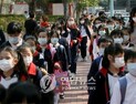 중국서 '원인 모를 폐렴' 확산…600명 사망했던 '사스'와 증상 유사