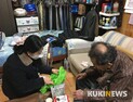 [포토] 엎친데 덮친 취약계층에 희망나눔꾸러미