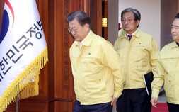 [쿠키뉴스 여론조사] 코로나19 정부대응, 국민신뢰 ‘뚝’