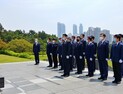 제영광 부산본부세관장, 유엔기념공원 참배