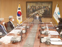 한은, 코로나 4차 대확산에 기준금리 동결…‘경기 회복’ 무게