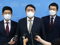 윤석열 측 “비대위 검토, 가짜뉴스… 최재형이 논란 확산”