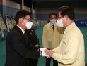 [포토] 양승조 충남도지사,  충청의 큰별, 이완구 전 국무총리 빈소 찾아 '애도'