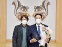 이종운 공주시의회의장, 정안 소랭이권역 주민들 '감사패' 받아