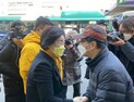 안양 찾은 沈 보러 나온 상인들...“사진 찍어주세요 후보님”