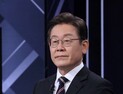 尹‧沈, ‘여성 인권’ 문제 李 맹폭…‘2차 가해‧조카 변호’