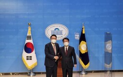 윤석열·안철수 “우리는 원팀”…安 “손해 있어도 대의 따른다”