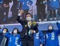‘파란 물결’에 미소 지은 이재명… “자신감 넘쳐” [쿡정치 포토]