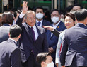 文 전 대통령 측 “이제 생존 문제, 민형사상 책임 묻겠다”