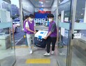 태백 개표장에 도착하는 첫 투표함