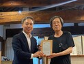 전주시, 이준동 전주국제영화제 집행위원장에 감사패