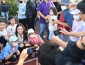 돌아온 홍진영, 화사한 에너지 발산