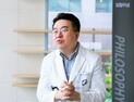 “실내 마스크, 어린이부터 단계적 벗는 게 좋아”