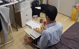 침대, 옷장 중 무엇을 뺄까요 [청춘,방에갇히다①]