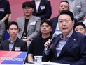 尹대통령 ‘스타트업’ 전략 회의…“든든한 아군”