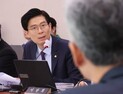 與 “인재영입, 용산·중진 의원 추천 없어…차주 첫 발표”
