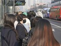 강남서 차도로 넘어진 40대, 버스 치여 숨져