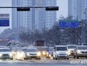 신한투증 “자동차 보험료 인하 추진, 투심 악화 이어져”