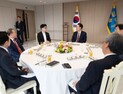 尹대통령-한동훈 위원장 오찬…“민생개선에 당정이 배가의 노력해야”