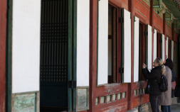 창덕궁 창호가 활짝 열렸습니다 [자기전1분]