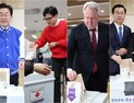‘사전투표 돌입’ 투표장 찾은 여야 지도부