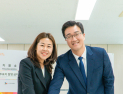 노정현 국회의원 후보 부부 사전투표 참여...부산 연제구