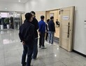 종로 ‘가족 유권자’ 행렬…“투표 문화 알려주고파” [22대 총선현장]