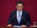 정성호 “정진석, 유승민·이준석 몰아냈던 분…尹과 술친구”