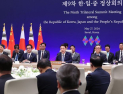 尹대통령, 한일중 정상회의서 “북 위성 발사 단호히 대응”