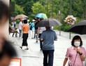“나들이 우산 준비하세요”…전국 흐리고 비 [날씨]