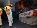 ‘지진이다’ 대피 요령 교육받는 어린이들