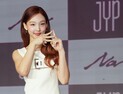 트와이스 벗고 진짜 ‘나’로…솔로 컴백한 나연