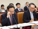 “2000명 증원, 대통령 뜻 아니냐”…청문회서 여야 책임 공방
