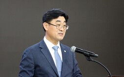 "기관역할 증대 맞춰 미래 재설계" 심상택 한수정 이사장 취임