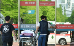 ‘응급실 뺑뺑이’ 이어지는데 문제없다?…“귀 막고 외면 말라”