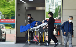 “현장 가보면 안다”는 대통령…응급실 의사들 “붕괴 막을 방법 없다”