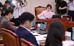 국회 여가위, 딥페이크 성범죄 처벌법 통과…26일 본회의서 처리 전망