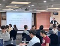 뱀의 해 온다…2025년 새 트렌드는 ‘아보하’