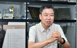 초대 학과장 유승엽 교수 “졸업생 취업률 100% 도전” [바둑]