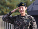 BTS 제이홉 전역…진 이어 두 번째 군필자 탄생