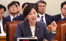 송미령 농식품부 장관 “사양벌꿀 명칭에 ‘설탕’ 넣겠다”