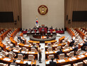 여야 ‘677조’ 예산 전쟁 돌입…與 “건전 재정” 野 “긴축 부작용 커”