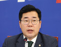 박찬대 “尹, 최악의 불통령…비겁하고 후안무치”