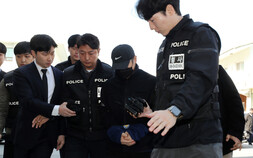 ‘동료 군무원 살해·시신 훼손’ 군 장교, 신상 공개 보류…피의자 이의 신청